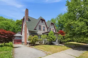 15 Haviland St, Worcester, MA 01602 - Photo 1