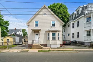 26 Beckett St, Peabody, MA 01960 - Photo 1