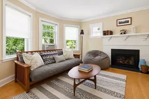 9 Seagrave, Cambridge, MA 02140 - Photo 1