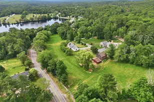 11 James Rd, Upton, MA 01568 - Photo 1