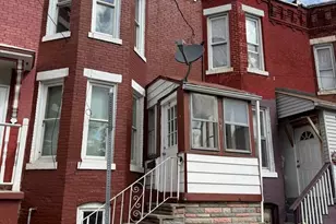 97 Newton St, Holyoke, MA 01040 - Photo 1