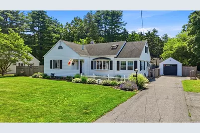 39 Bartels St, Springfield, MA 01128 - Photo 1