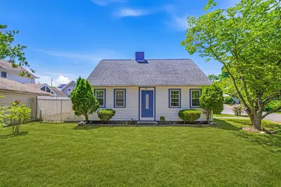 4 Newhall Ave, Saugus, MA 01906 - Photo 1
