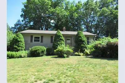 35 Tioga St, Springfield, MA 01128 - Photo 1