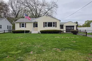95 Herrman St, West Springfield, MA 01089 - Photo 1