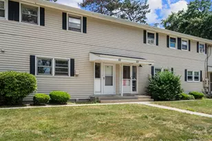 55 Meadowlark Ln, Chicopee, MA 01022 - Photo 1