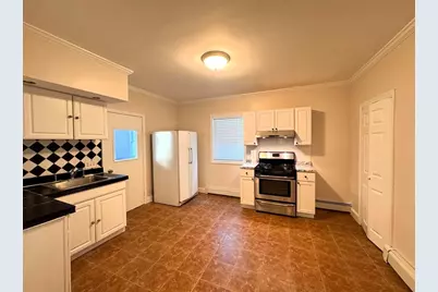 38 Hunting St #1, Cambridge, MA 02141 - Photo 1