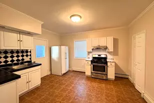 38 Hunting St, Cambridge, MA 02141 - Photo 1