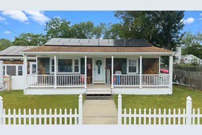 10 Ash St, Fairhaven, MA 02719 - Photo 1