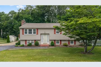 28 Ladyslipper Dr, Shrewsbury, MA 01545 - Photo 1