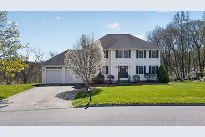 4 Lt Litchfield, Burlington, MA 01803 - Photo 1