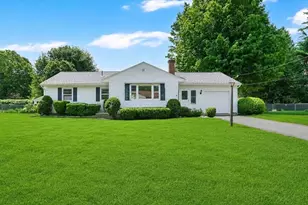 95 Wrenwood St, Springfield, MA 01129 - Photo 1