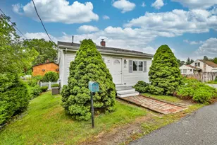 27 Magnolia St, Saugus, MA 01906 - Photo 1