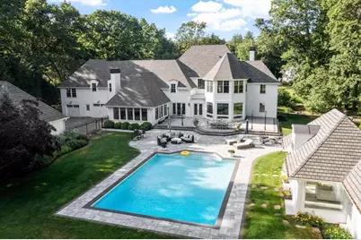 15 Blandford Dr, Sudbury, MA 01776 - Photo 1