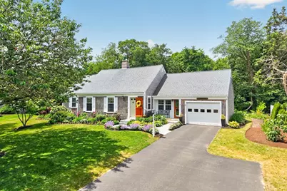 25 Gingerbread Ln, Yarmouth, MA 02675 - Photo 1