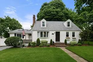 29 Laurel Rd, Norwood, MA 02062 - Photo 1