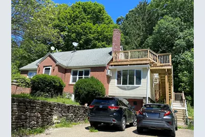 30 Beechmont St, Worcester, MA 01609 - Photo 1