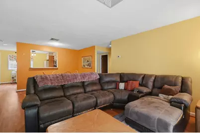 330 Sunderland Rd #7, Worcester, MA 01604 - Photo 1
