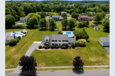 132 Tipperary Dr, Northbridge, MA 01588 - Photo 1