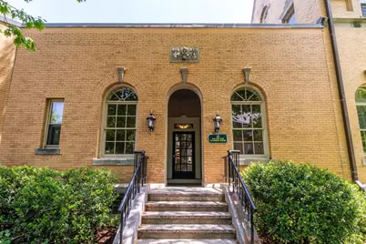 60 E Glen Rd #306, Brookline, MA 02445 - Photo 1