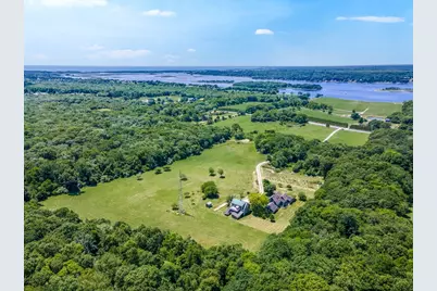 442 Horseneck Rd, Westport, MA 02790 - Photo 1