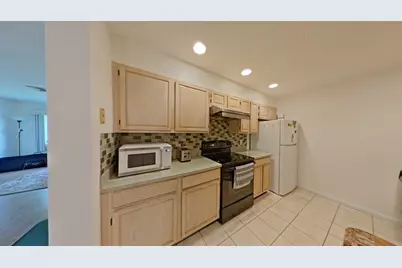 85 E Squantum #11, Quincy, MA 02171 - Photo 1