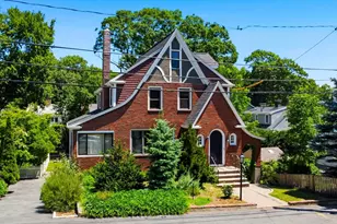 26 Perkins St, Arlington, MA 02476 - Photo 1