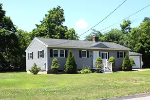 21 Whitcomb Dr, Lancaster, MA 01523 - Photo 1