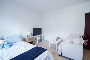 15 Park Dr, Boston, MA 02215 - Photo 1