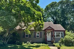 11 Blain St, Acushnet, MA 02743 - Photo 1