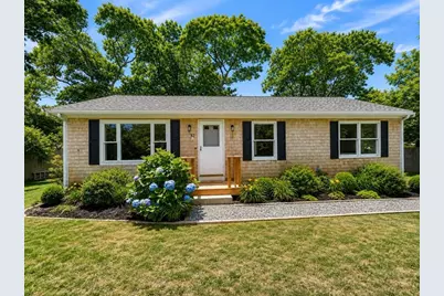 82 Pennsylvania Avenue, Oak Bluffs, MA 02557 - Photo 1