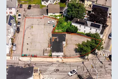 380 Lawrence St, Lowell, MA 01852 - Photo 1