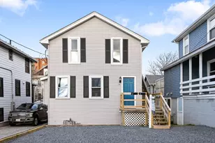 19 Berkley Rd, Hull, MA 02045 - Photo 1