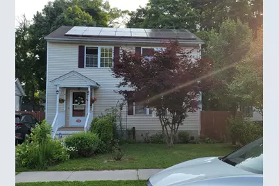 142 Jasper, Springfield, MA 01109 - Photo 1