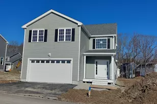 18B Crownshield, Uxbridge, MA 01569 - Photo 1