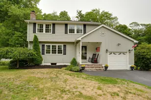 18 Hart St, Burlington, MA 01803 - Photo 1