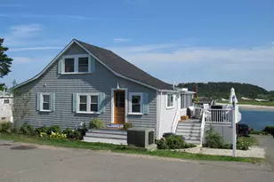 43 Middle Rd, Ipswich, MA 01938 - Photo 1