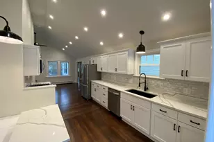 64 Manning St, Holden, MA 01522 - Photo 1