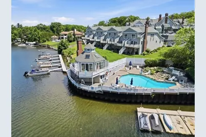 8 Eastern Point Dr. #8, Shrewsbury, MA 01545 - Photo 1