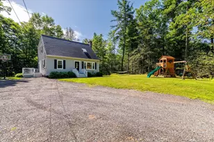 44 Underwood Rd, Hubbardston, MA 01452 - Photo 1