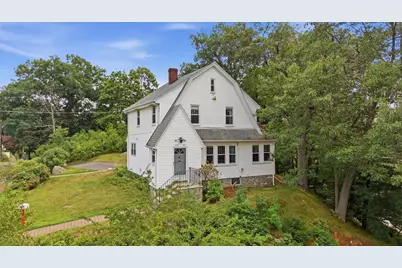 29 Park St, Melrose, MA 02176 - Photo 1
