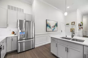 320 Middlesex Ave, Medford, MA 02155 - Photo 12