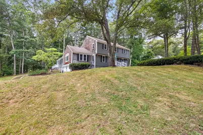 10 Flint Locke Dr, Duxbury, MA 02332 - Photo 1