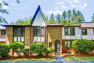 8 Cobblestone Ln, Worcester, MA 01606 - Photo 1