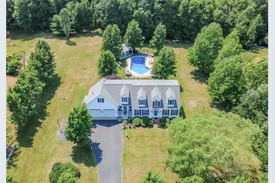 39 Nachaomet Rd, Lakeville, MA 02347 - Photo 1