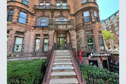 362 Commonwealth Ave #2M, Boston, MA 02115 - Photo 1