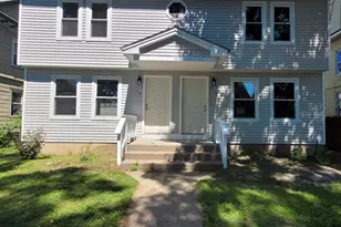 128 Woodmont St, Springfield, MA 01104 - Photo 1