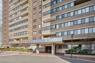 9 Hawthorne Pl, Boston, MA 02114 - Photo 1