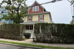 112 Laurel St, Watertown, MA 02472 - Photo 1
