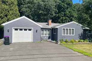 10 Brenan St, Holyoke, MA 01040 - Photo 1